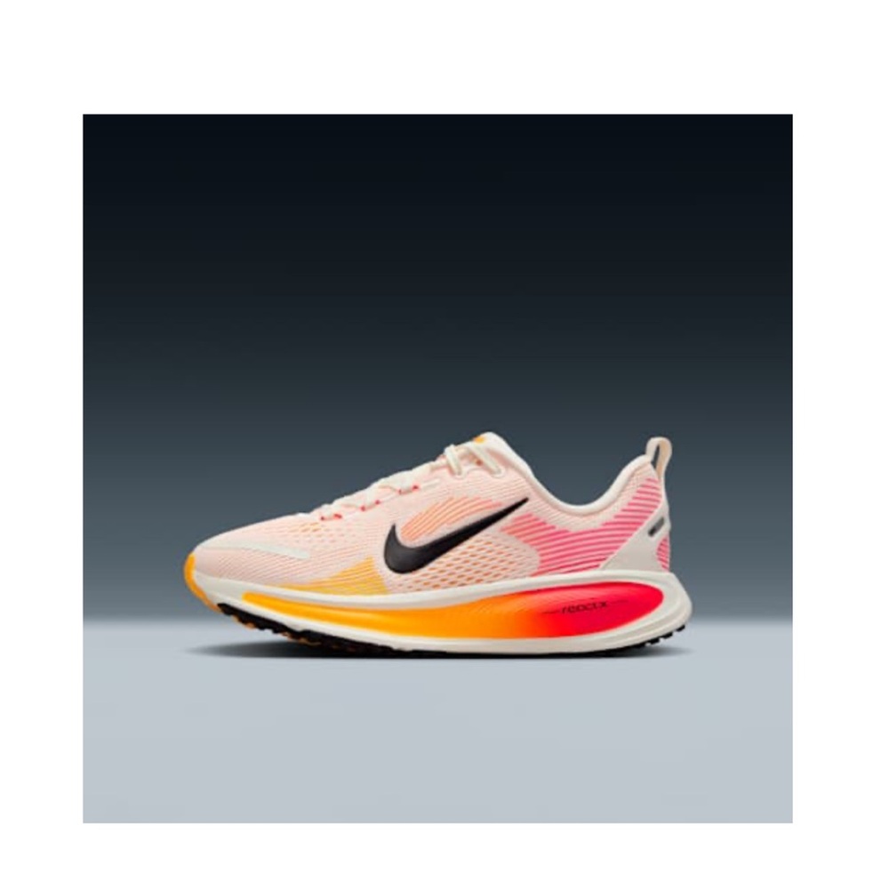 Nike Women's Pink and Orange Athletic Shoes